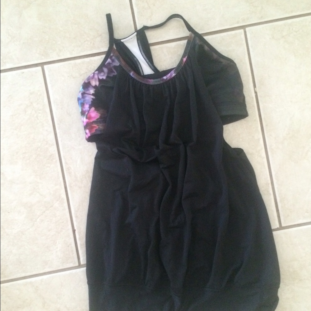 Lululemon no limits tank size 6